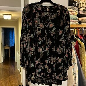 Free people small black floral tunic